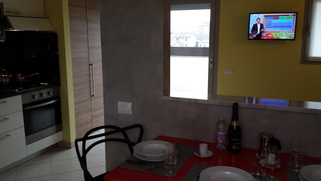 Residence Luna Di Monza Værelse billede